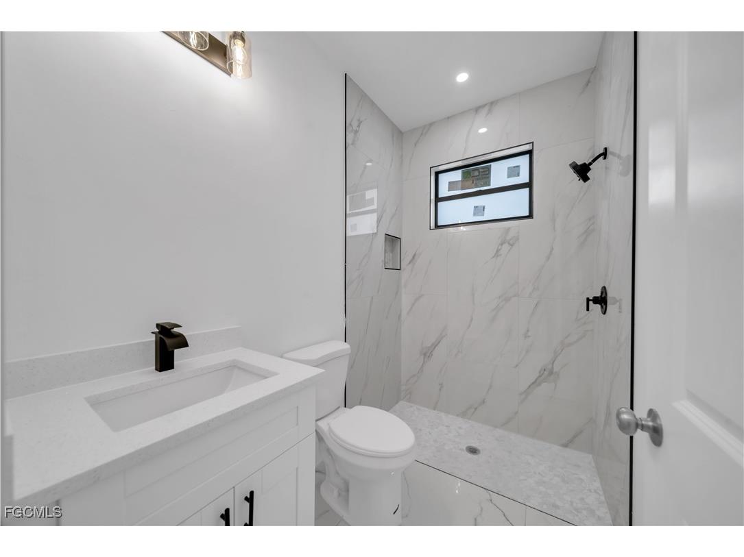 3211 58th Street W Lehigh Acres FL 33971 2025024714 image18