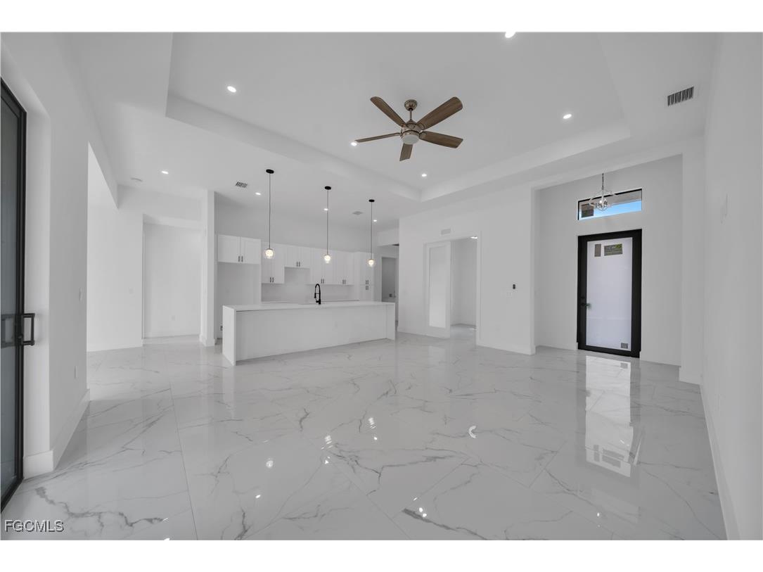 3211 58th Street W Lehigh Acres FL 33971 2025024714 image6