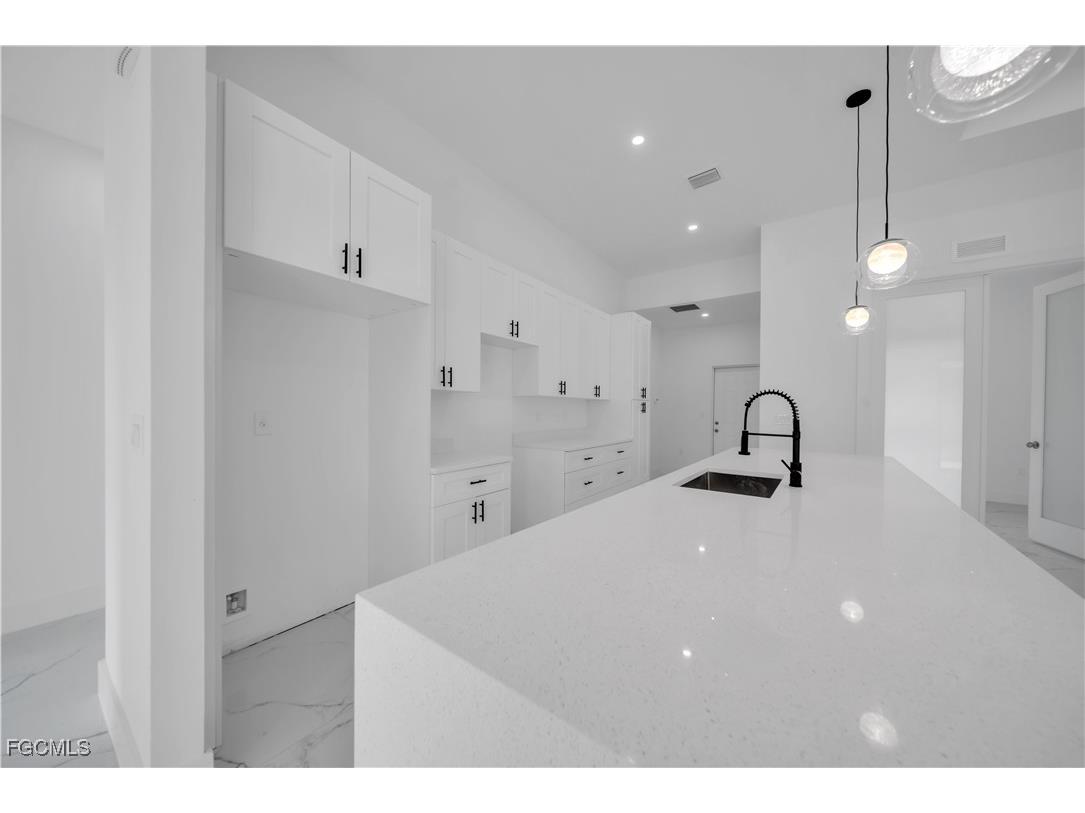 3211 58th Street W Lehigh Acres FL 33971 2025024714 image8