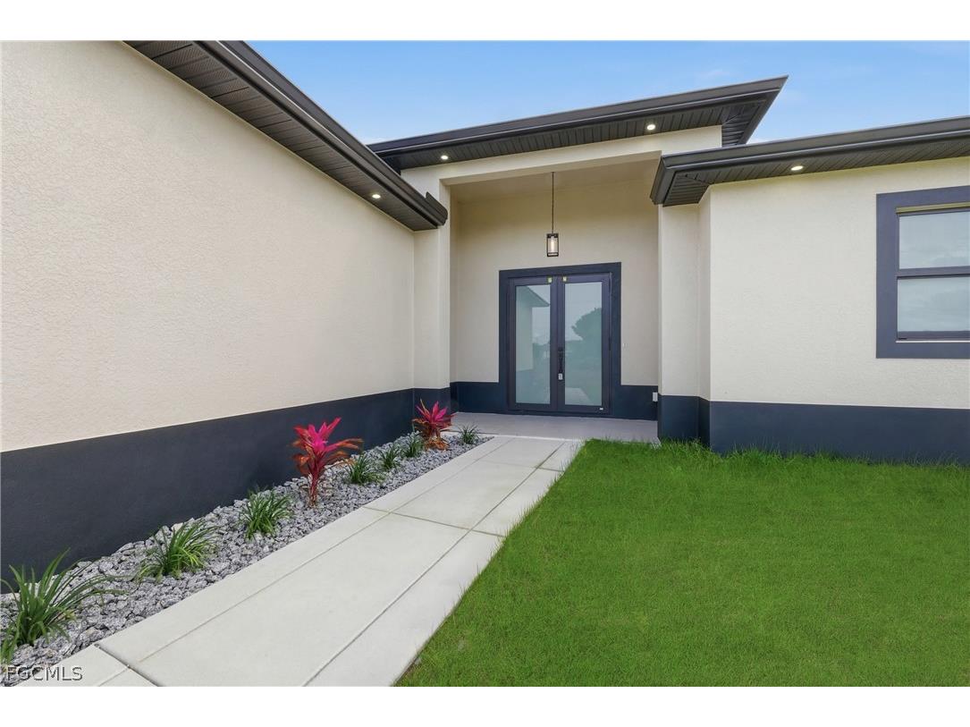 3211 6th Street SW Lehigh Acres FL 33976 2026013352 image3