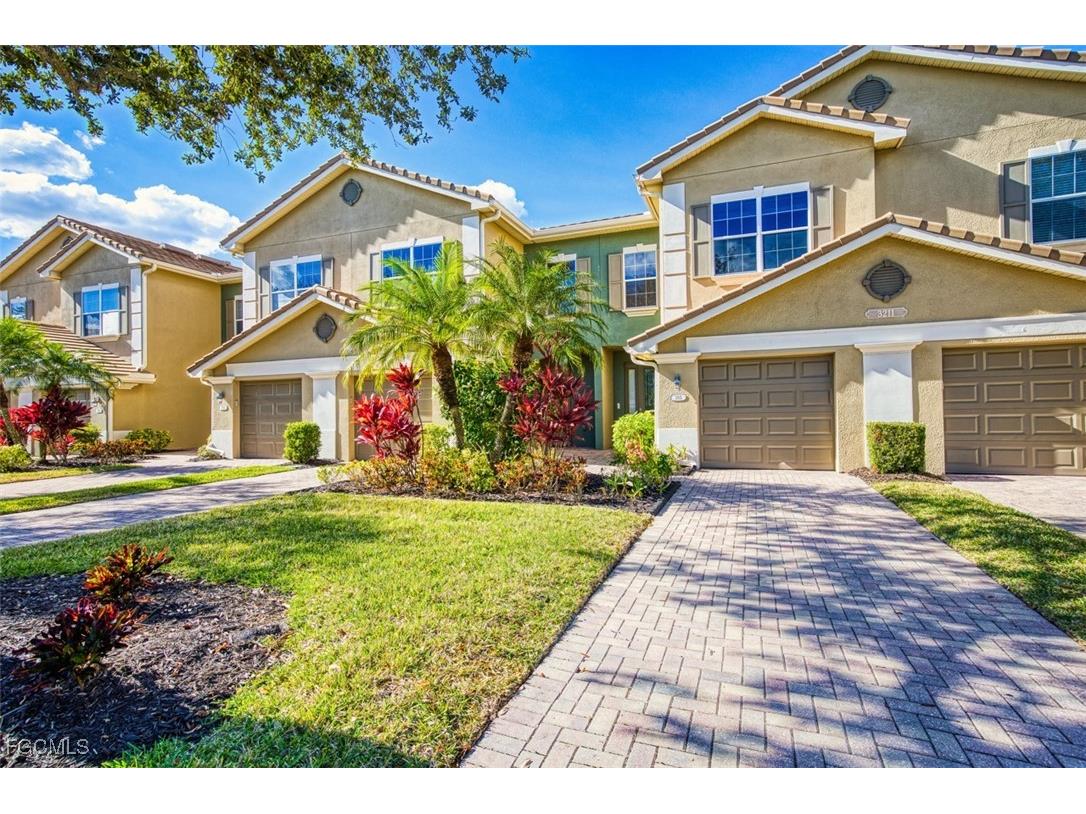 3211 Cottonwood Bend #705 Fort Myers FL 33905 2026001669 image1