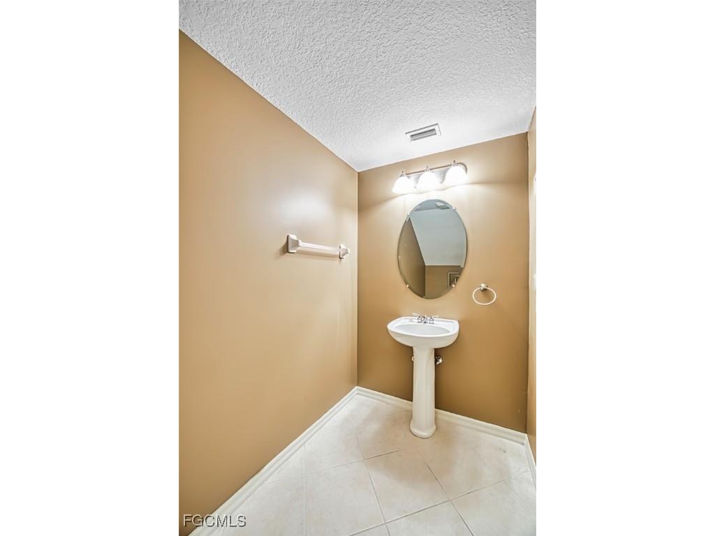 3211 Cottonwood Bend #705 Fort Myers FL 33905 2026001669 image14