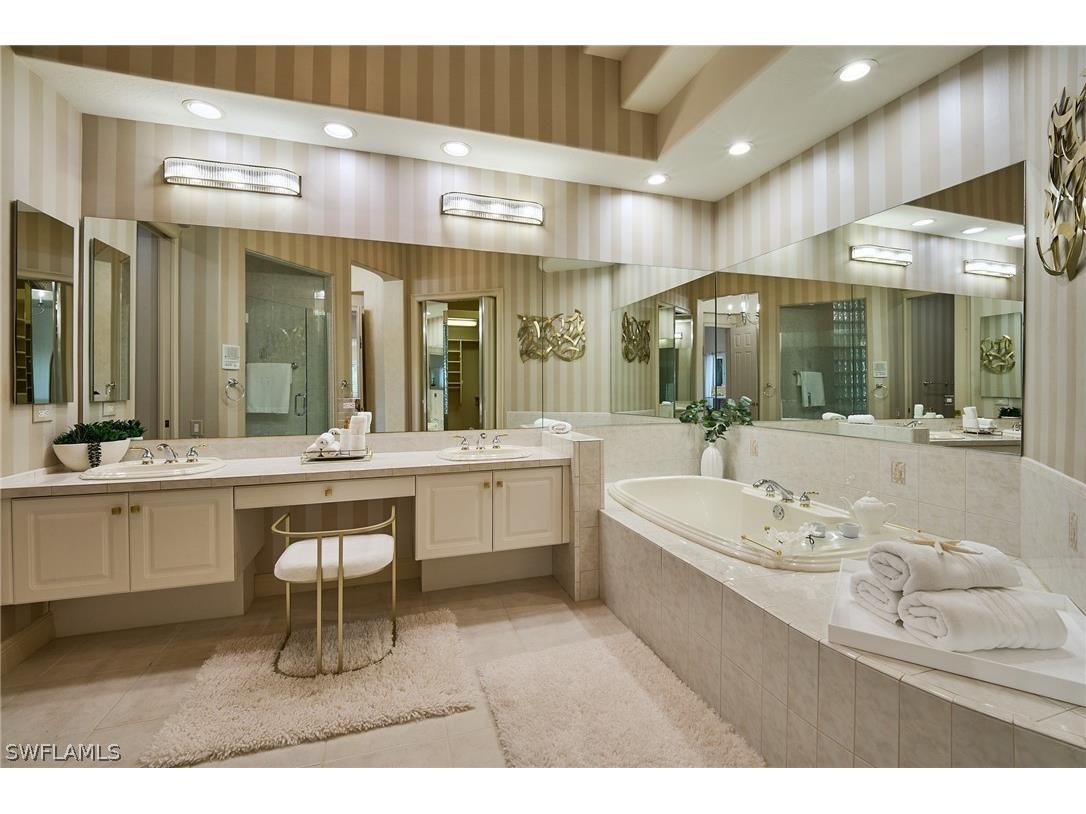 3211 Lancaster Drive #3 Naples FL 34105 226009479 image27