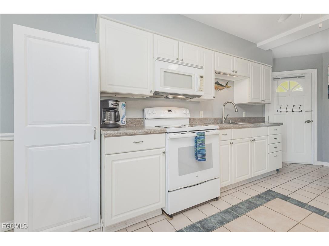 3211 Stringfellow Road #104 Saint James City FL 33956 2025022556 image5