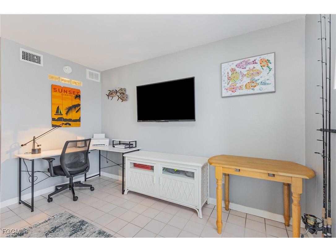 3211 Stringfellow Road #104 Saint James City FL 33956 2025022556 image9