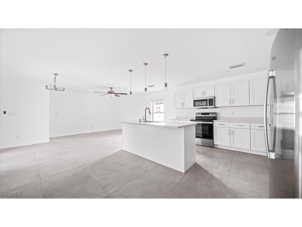 3212 Jeffcott Street Fort Myers FL 33916 2025019364 image4