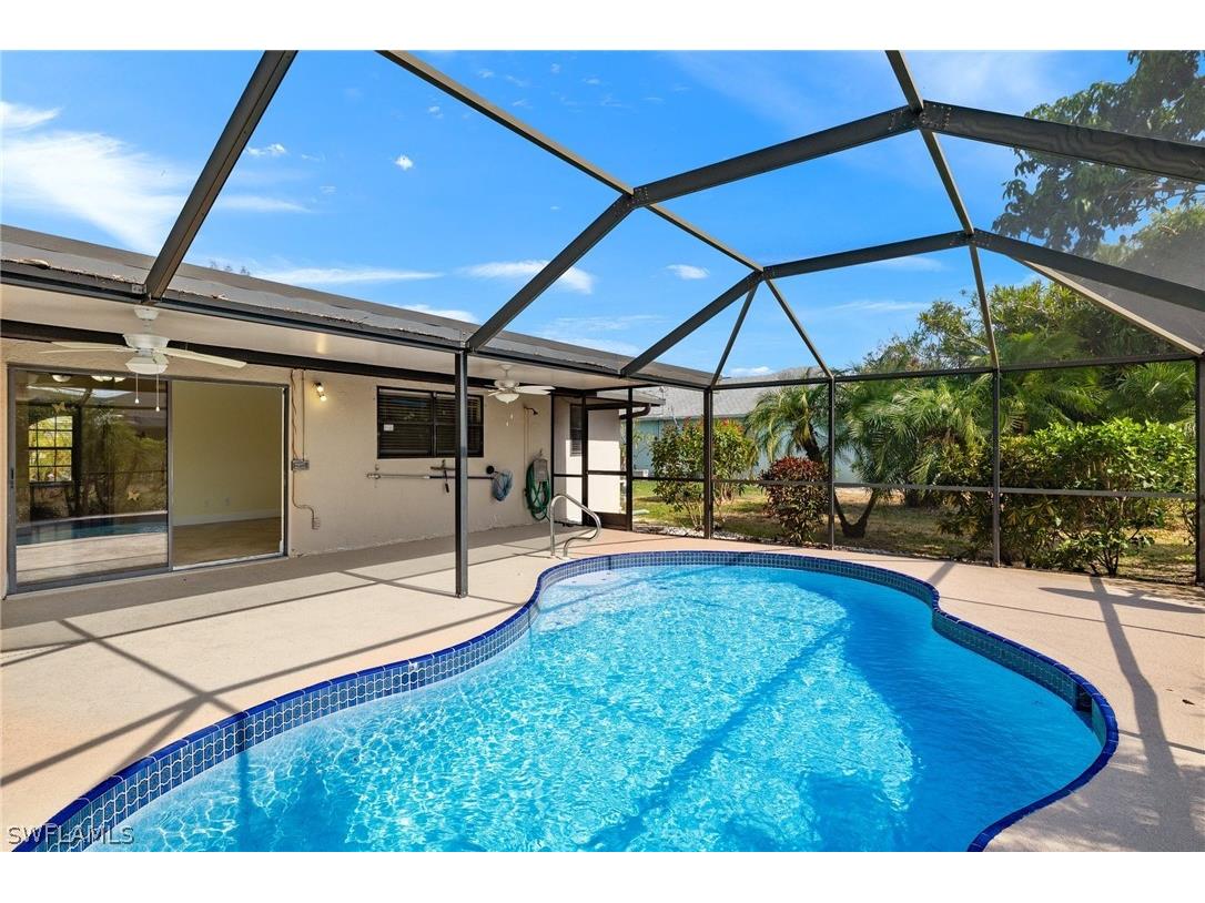 3212 SE 1st Court Cape Coral FL 33904 224044895 image1