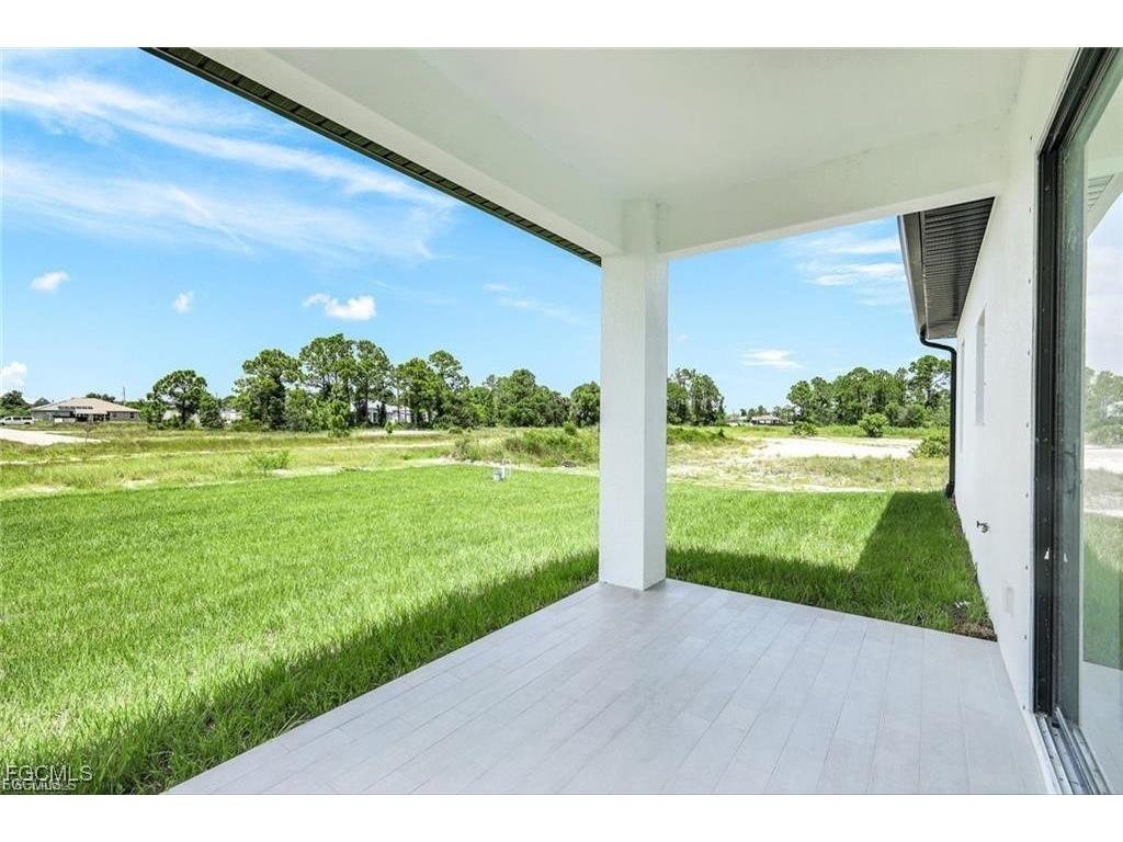 3212 Vera Court Lehigh Acres FL 33976 2025024852 image16