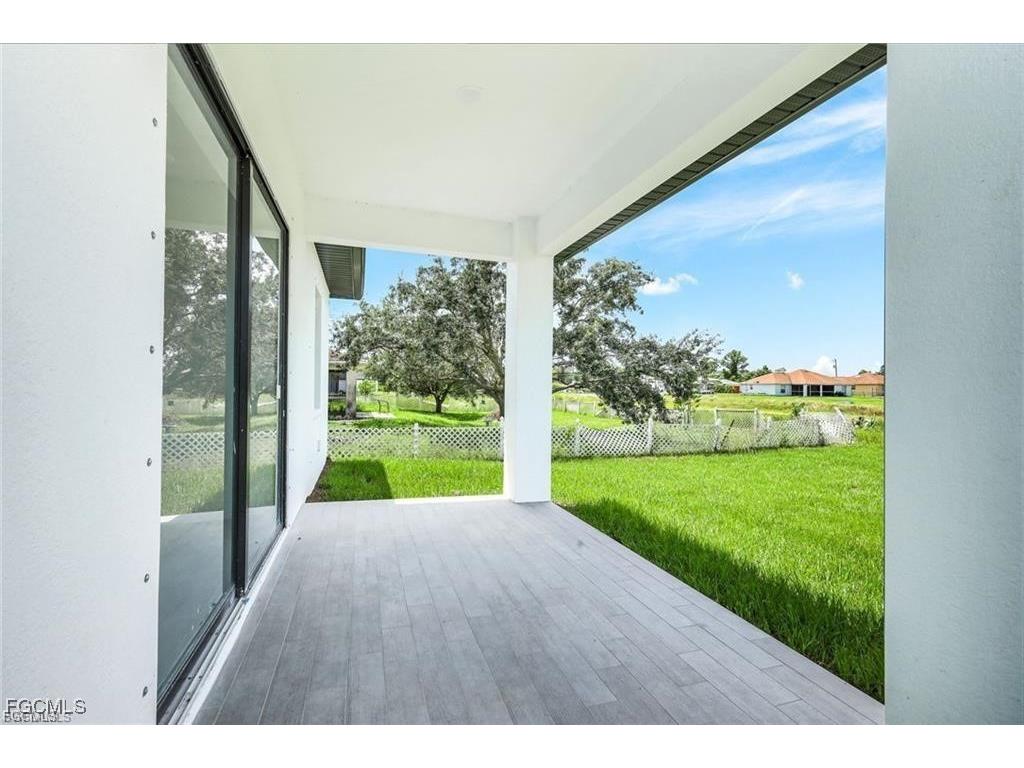 3212 Vera Court Lehigh Acres FL 33976 2025024852 image17