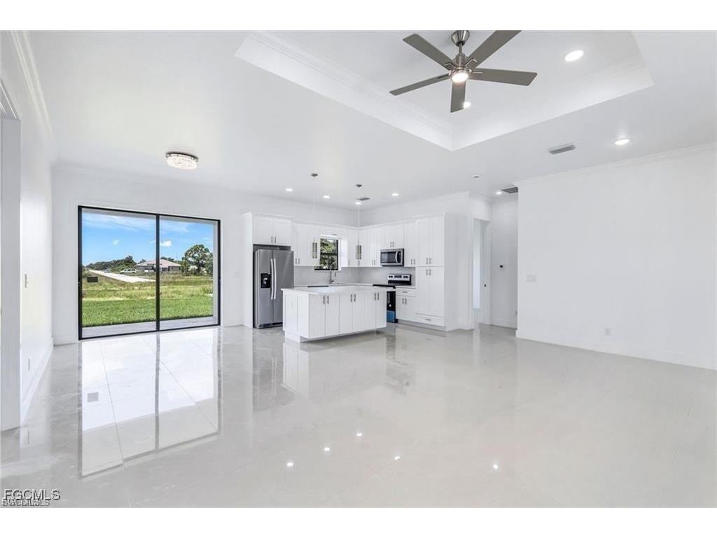 3212 Vera Court Lehigh Acres FL 33976 2025024852 image3