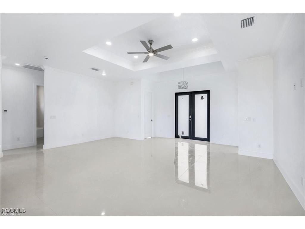 3212 Vera Court Lehigh Acres FL 33976 2025024852 image5