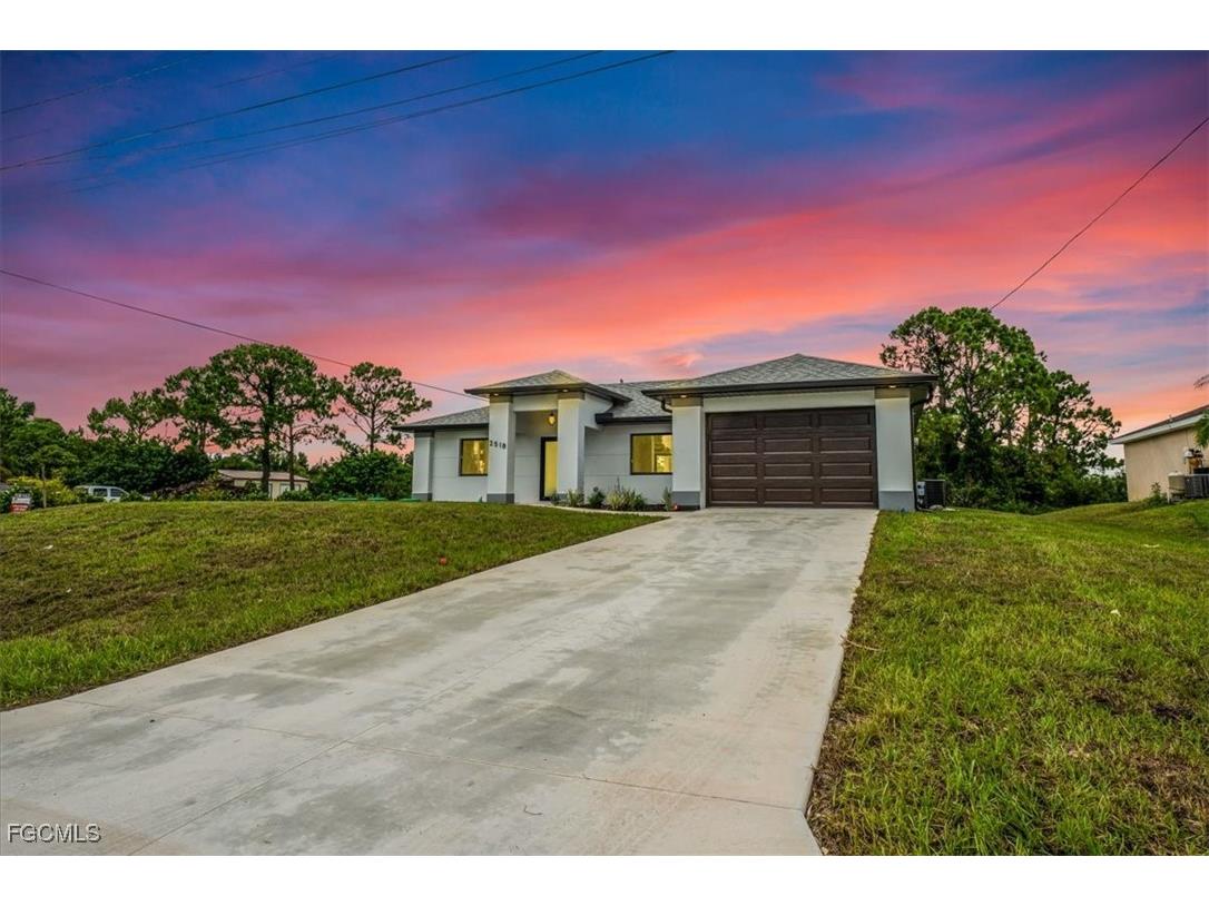 3213 24th Street SW Lehigh Acres FL 33976 2026000900 image1