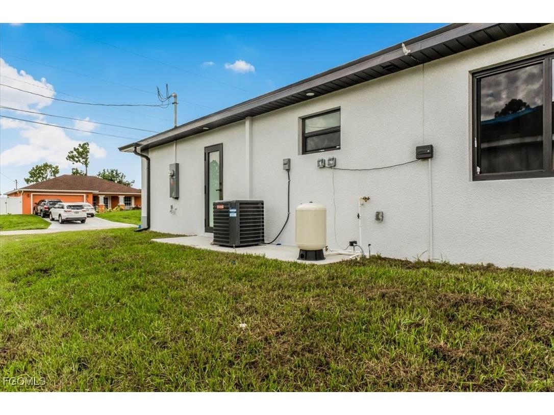 3213 24th Street SW Lehigh Acres FL 33976 2026000900 image18