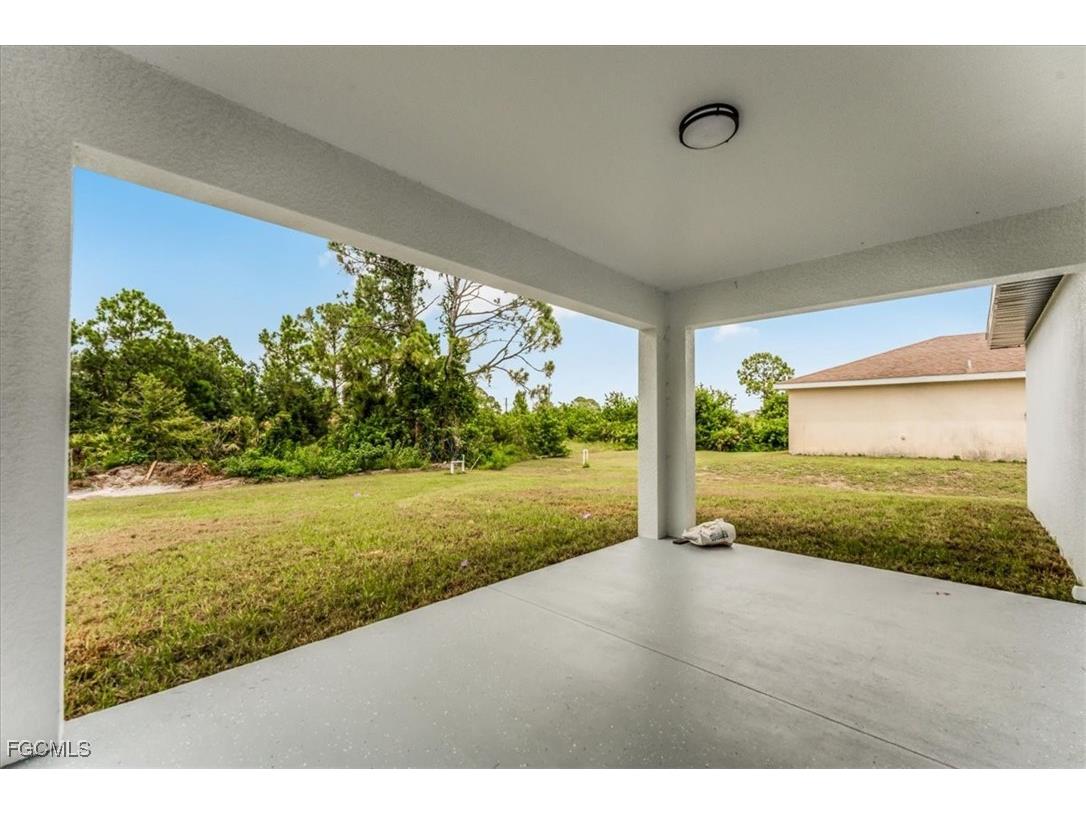 3213 24th Street SW Lehigh Acres FL 33976 2026000900 image8
