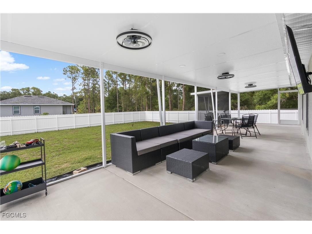 3214 45th Street W Lehigh Acres FL 33971 2025023871 image5