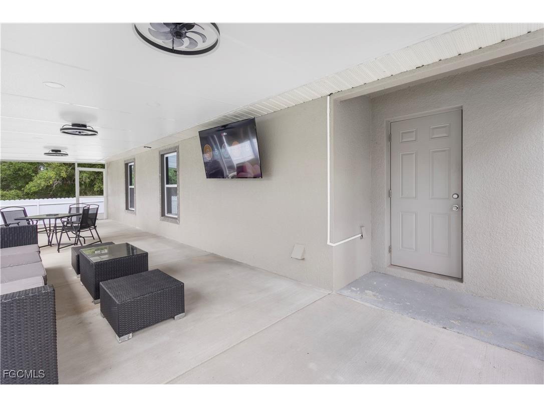 3214 45th Street W Lehigh Acres FL 33971 2025023871 image6