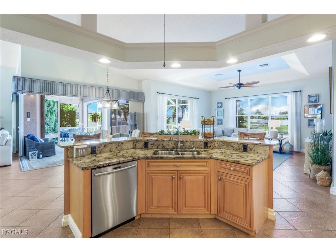 3214 SW 11th Place Cape Coral FL 33914 2025000701 image4