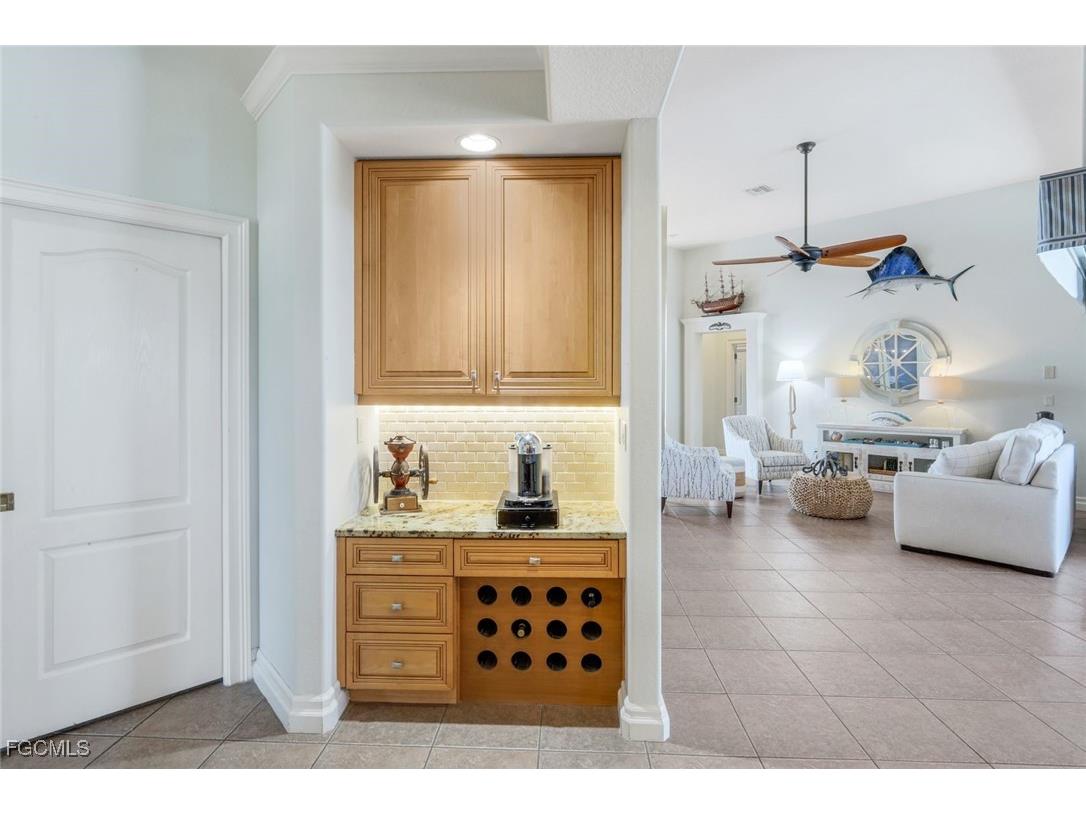 3214 SW 11th Place Cape Coral FL 33914 2025000701 image8