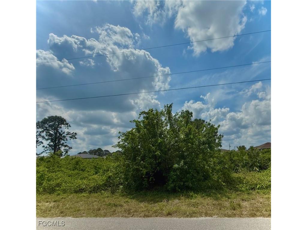 3215 66th Street W Lehigh Acres FL 33971 2025023045 image1