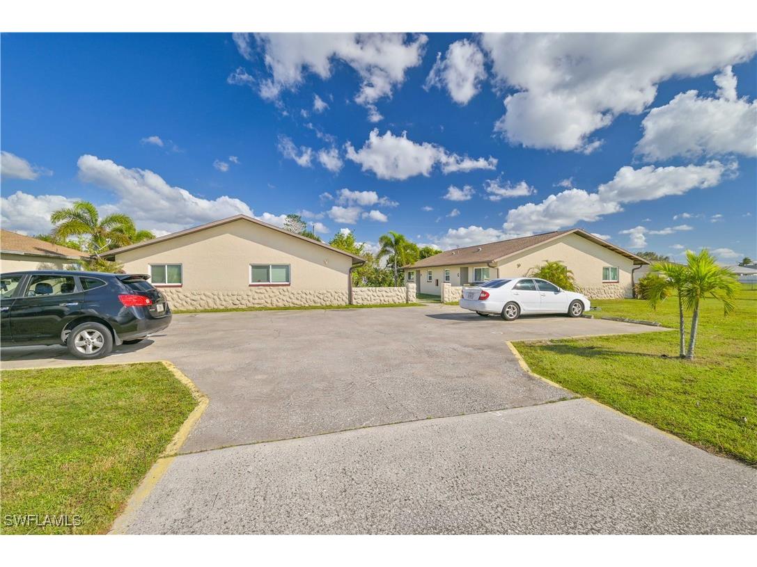 3215 Skyline Boulevard Cape Coral FL 33914 224087314 image1