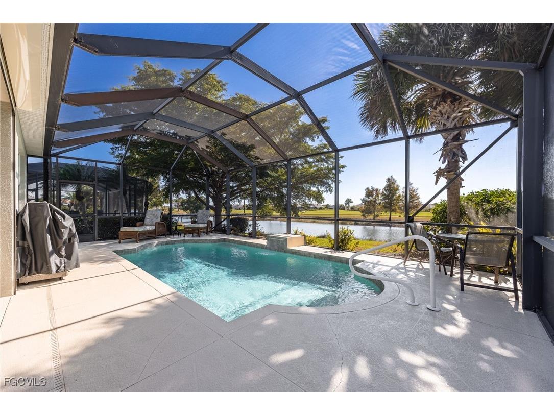 3216 Magnolia Landing Lane North Fort Myers FL 33917 2025023642 image14