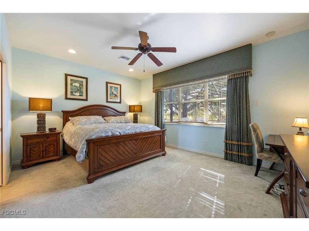 3216 Magnolia Landing Lane North Fort Myers FL 33917 2025023642 image24