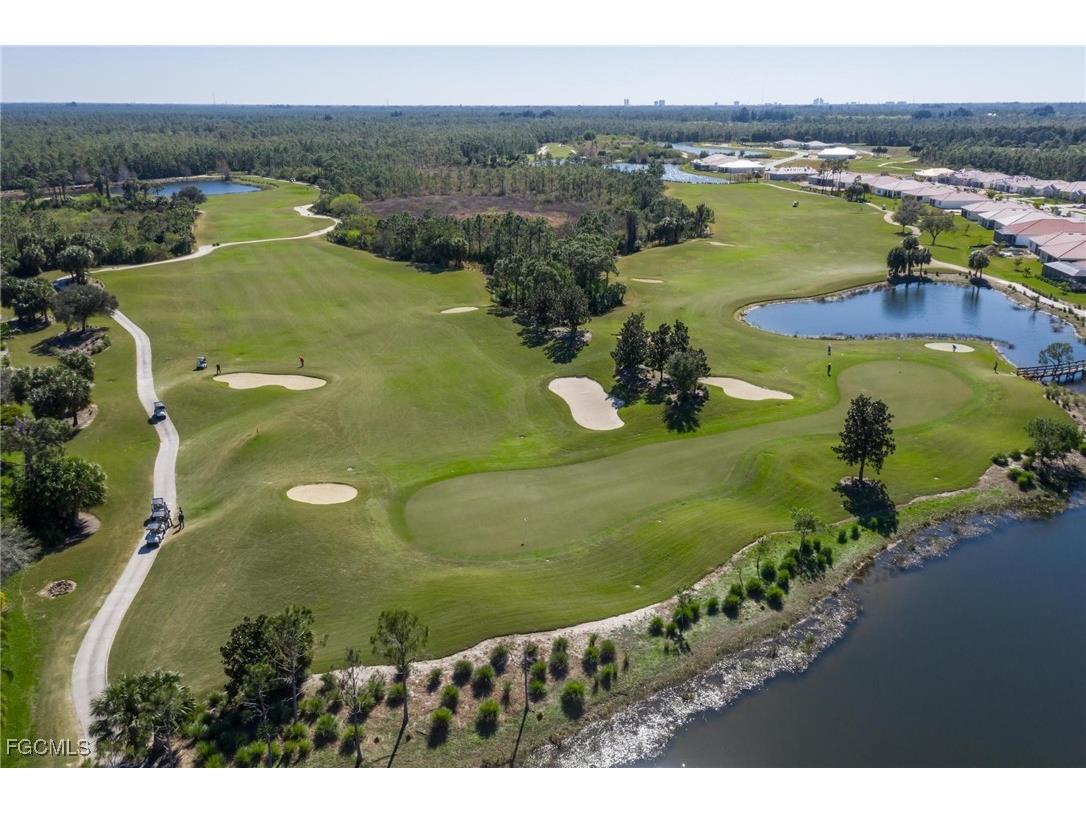 3216 Magnolia Landing Lane North Fort Myers FL 33917 2025023642 image38