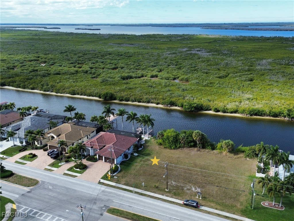 3216 Surfside Boulevard Cape Coral FL 33914 2026002320 image12