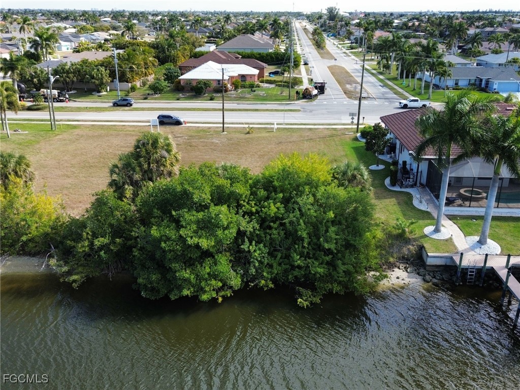 3216 Surfside Boulevard Cape Coral FL 33914 2026002320 image6