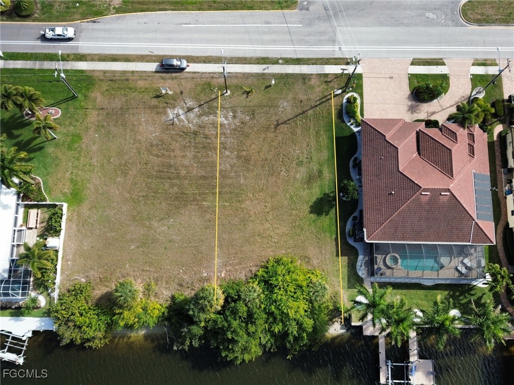 3216 Surfside Boulevard Cape Coral FL 33914 2026002320 image7
