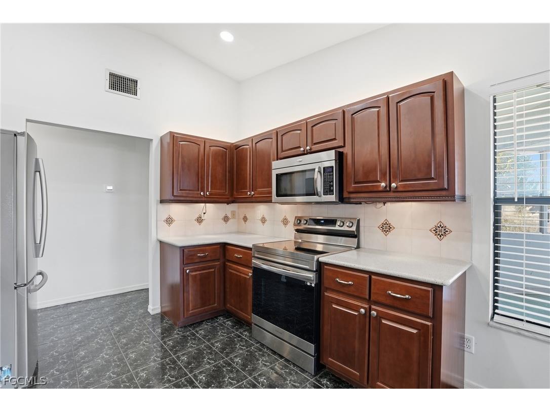 3218 Santa Barbara Boulevard N Cape Coral FL 33993 2026009079 image14