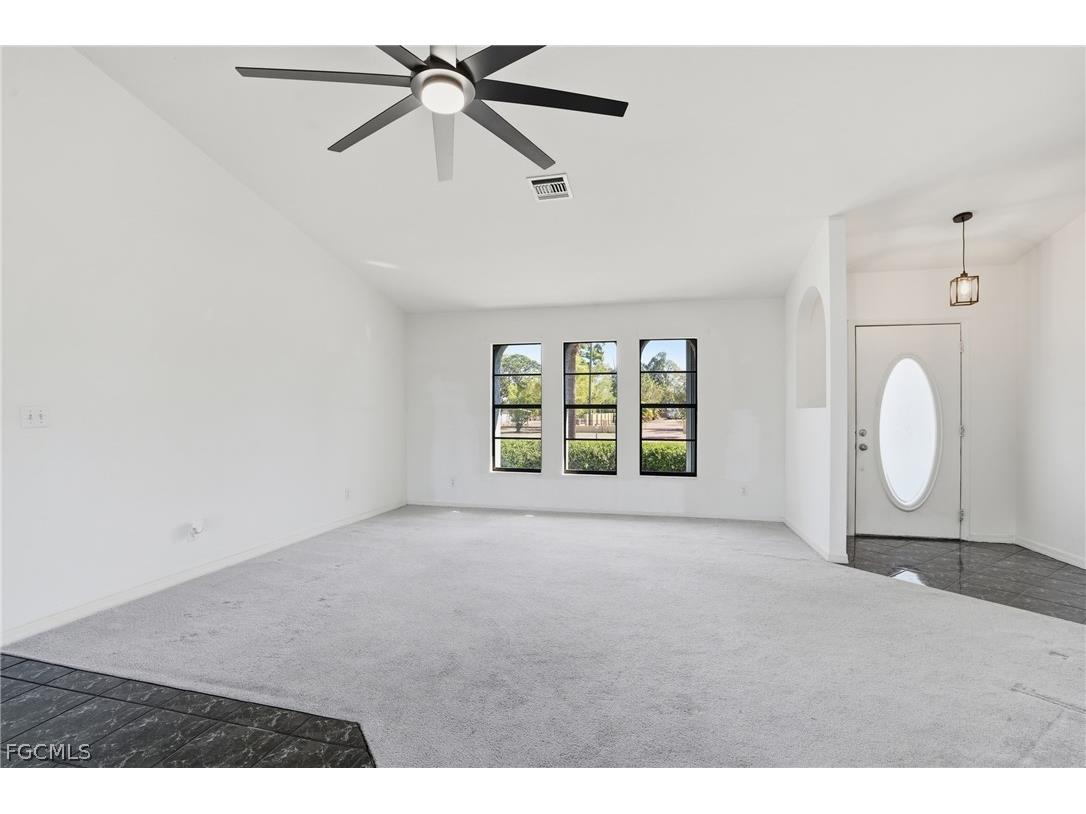 3218 Santa Barbara Boulevard N Cape Coral FL 33993 2026009079 image8