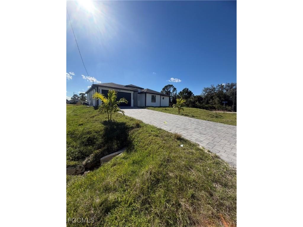 3219 17th Street W Lehigh Acres FL 33971 2025026396 image4