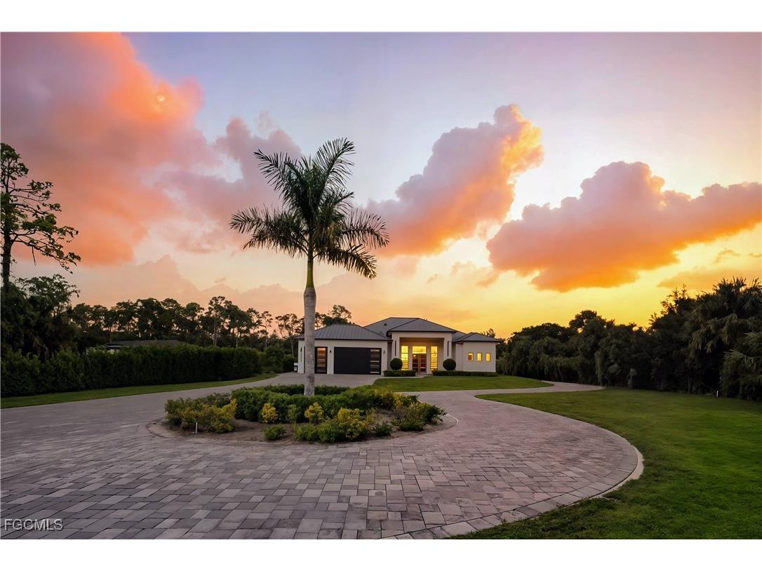 3219 White Boulevard Naples FL 34117 2025016096 image1