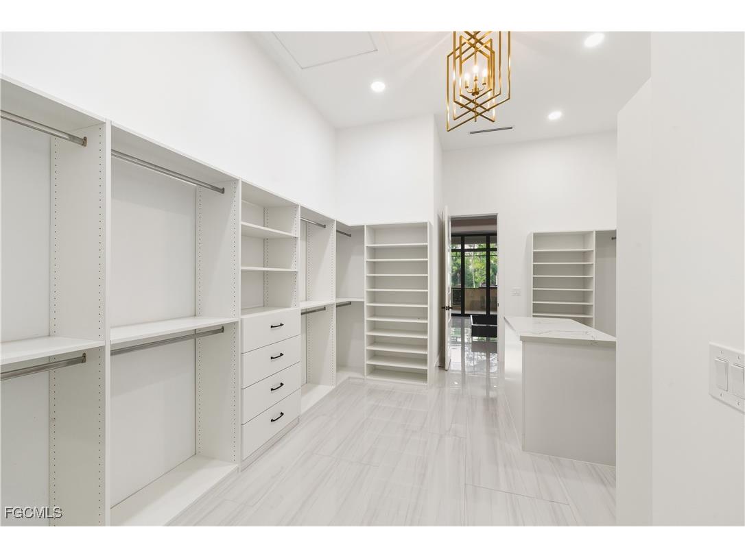 3219 White Boulevard Naples FL 34117 2025016096 image25