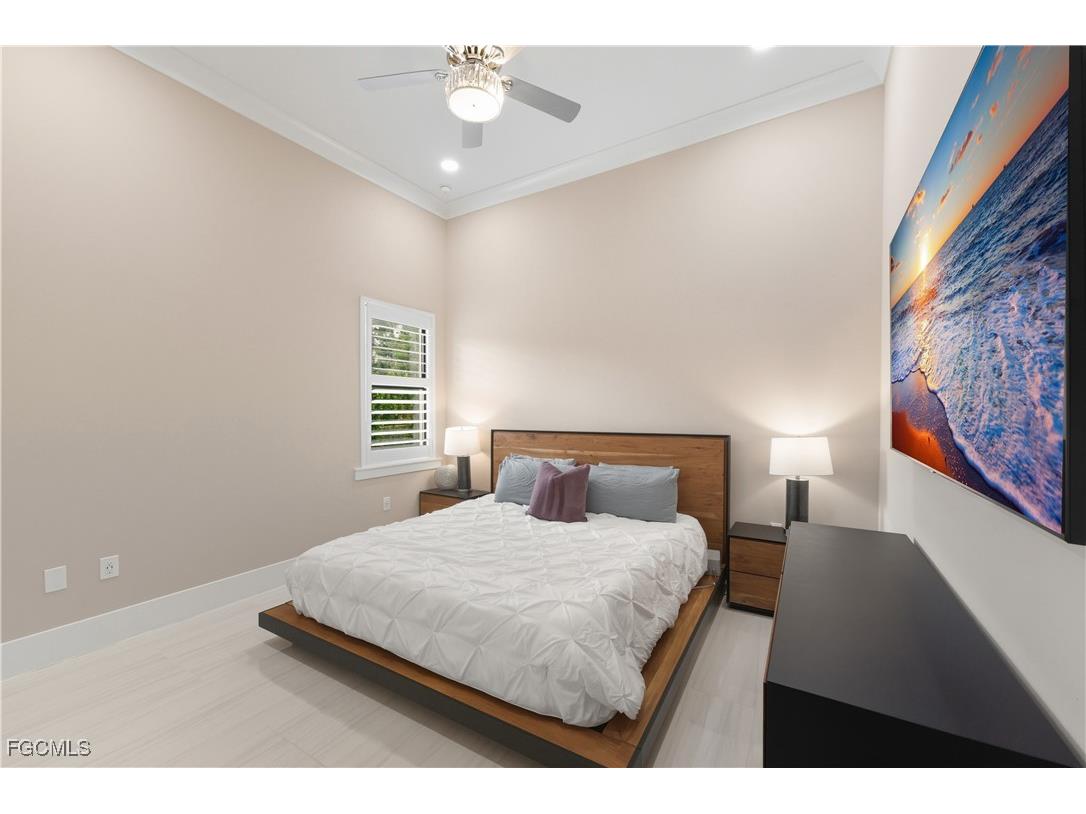 3219 White Boulevard Naples FL 34117 2025016096 image29