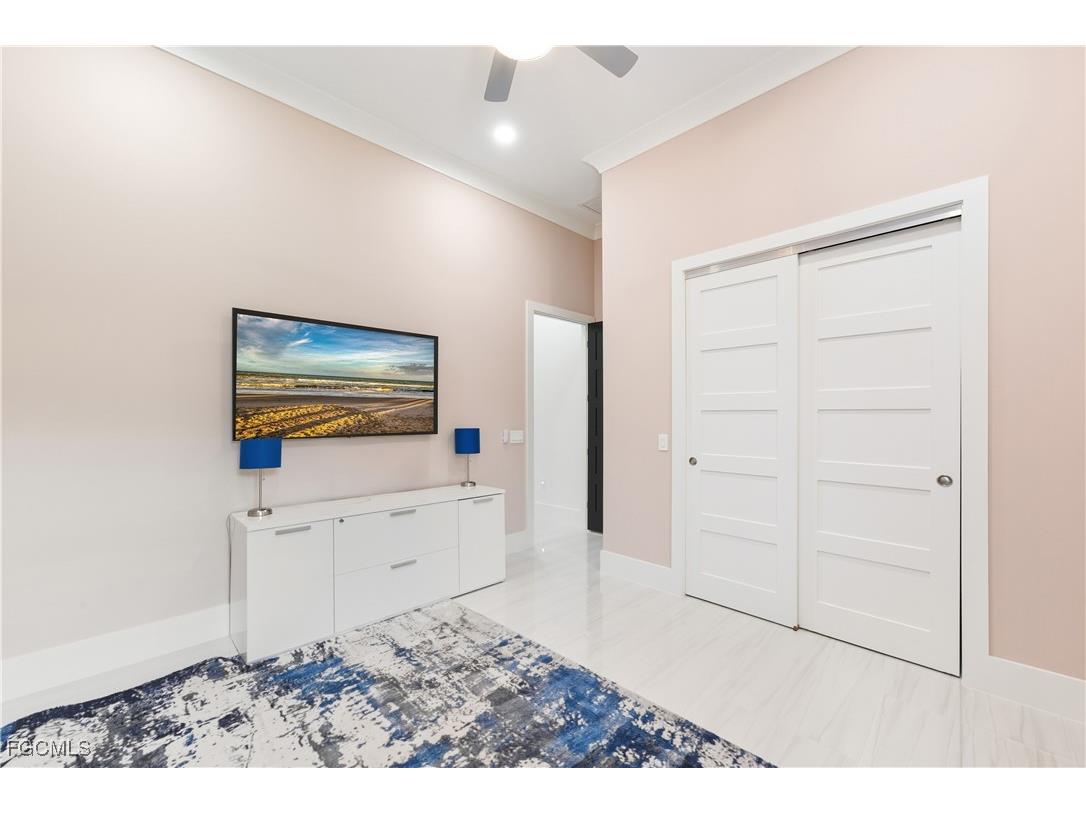 3219 White Boulevard Naples FL 34117 2025016096 image31