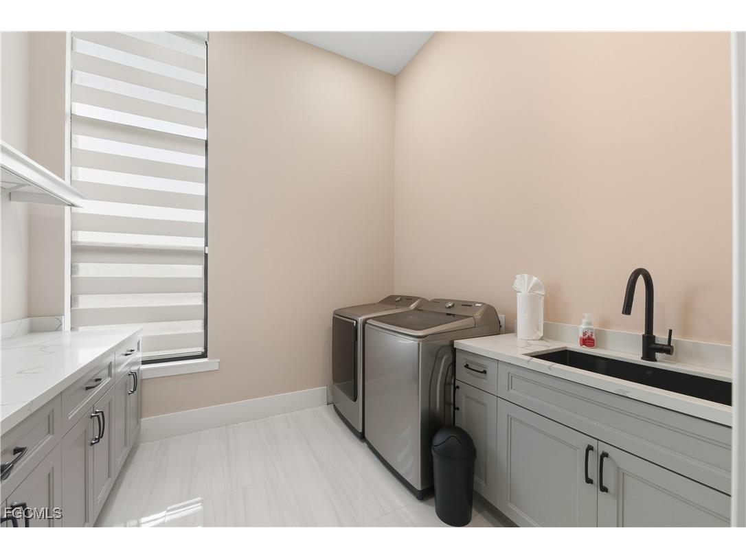 3219 White Boulevard Naples FL 34117 2025016096 image33