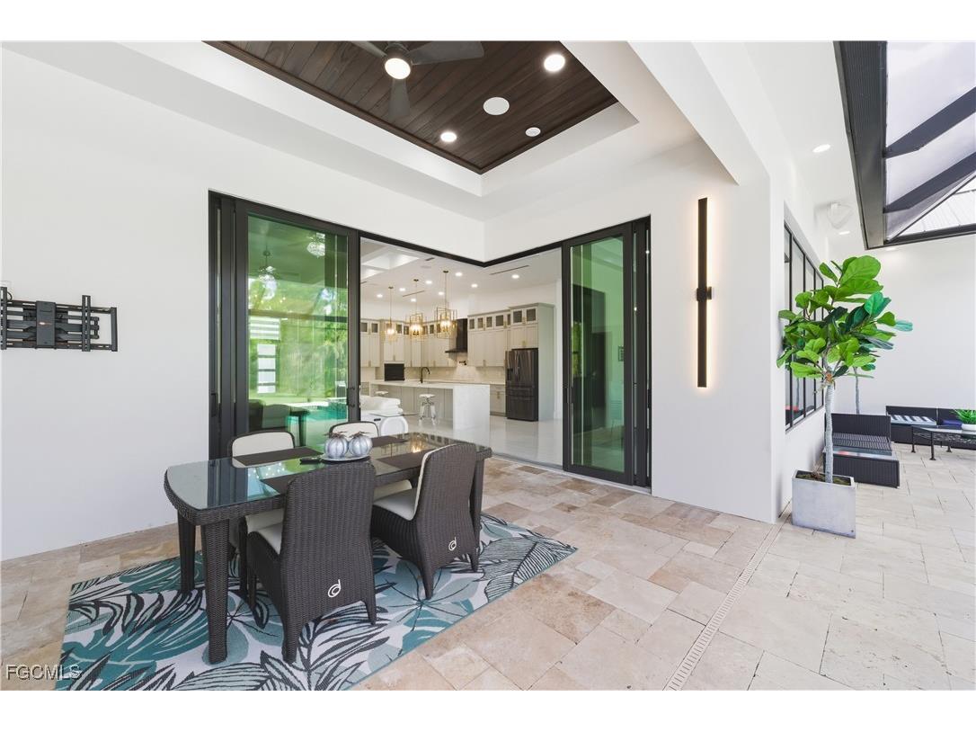 3219 White Boulevard Naples FL 34117 2025016096 image40