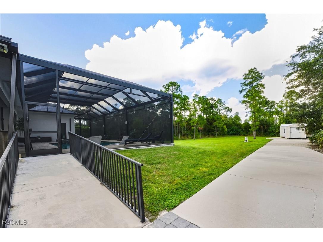 3219 White Boulevard Naples FL 34117 2025016096 image41