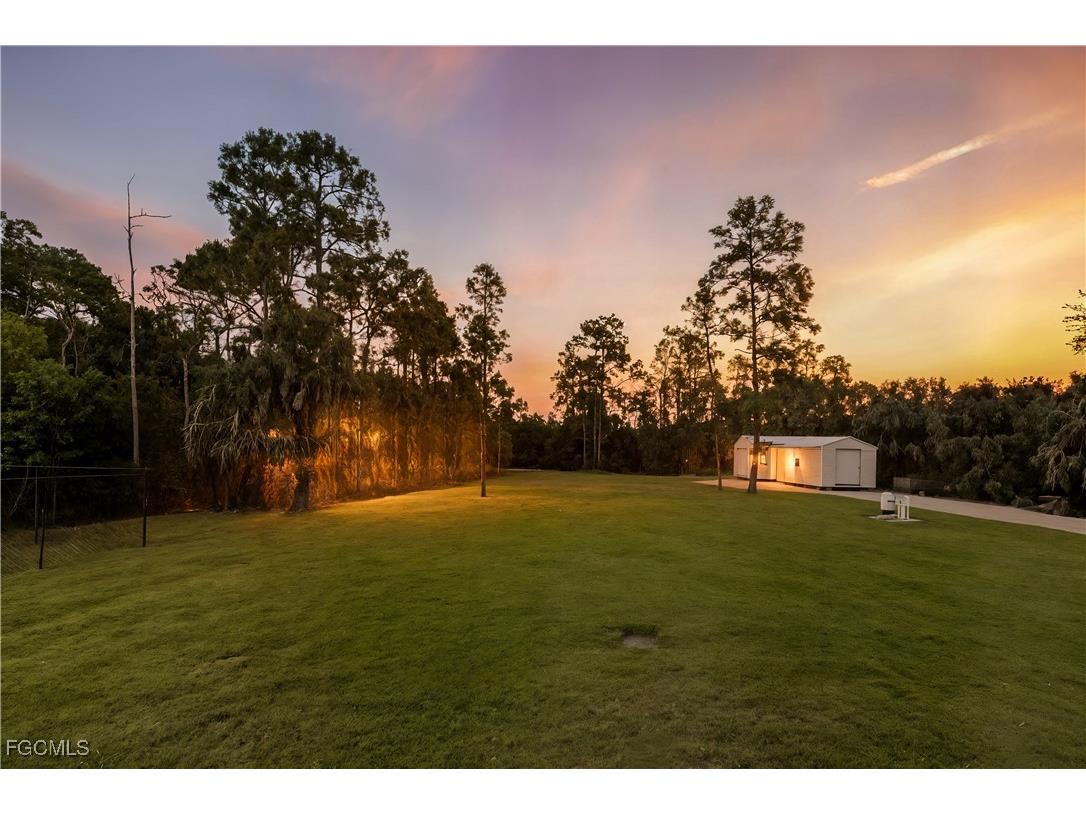 3219 White Boulevard Naples FL 34117 2025016096 image49