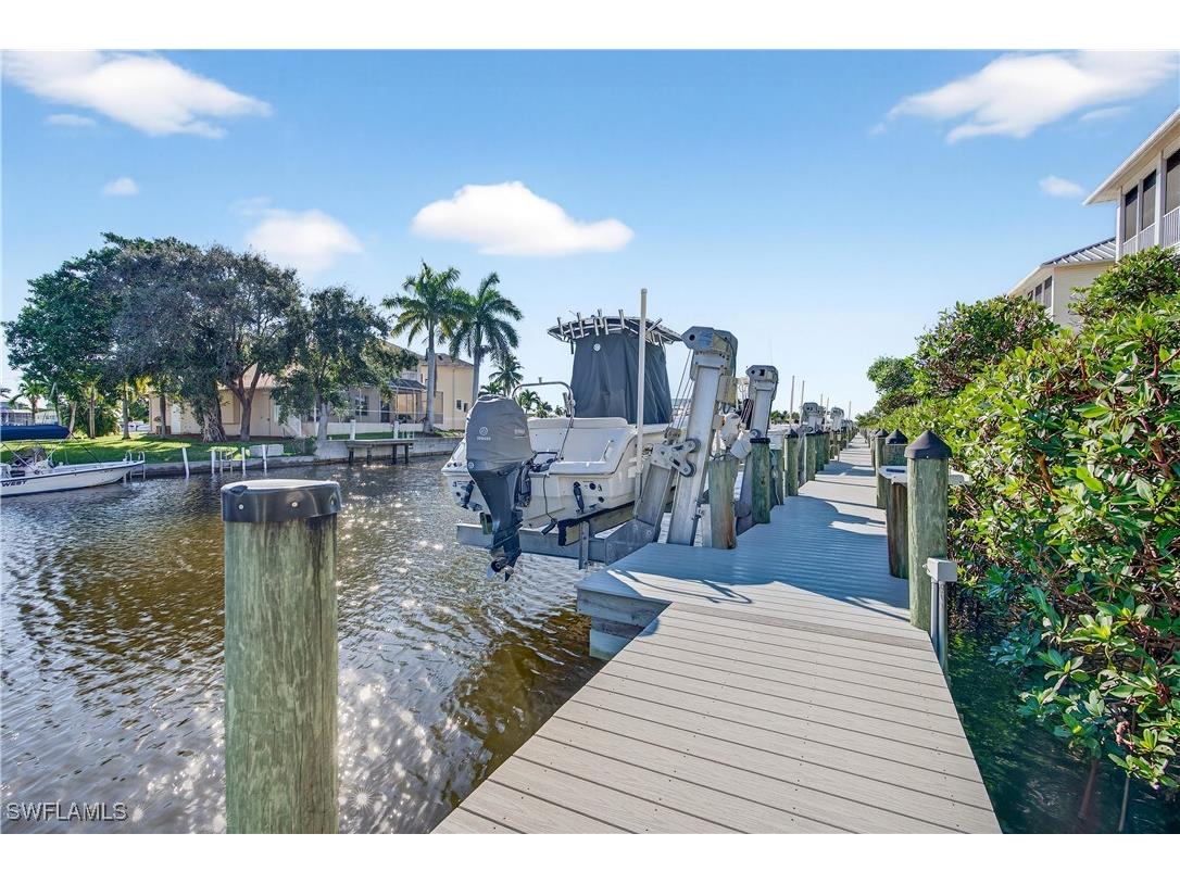 322 Angler Dr Drive #502 Goodland FL 34140 225074440 image32