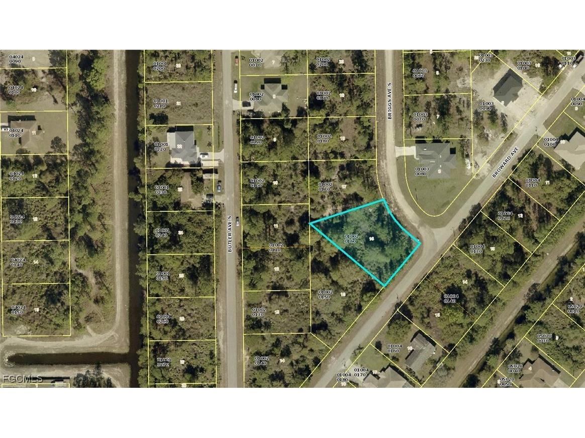 322 Briggs Avenue S Lehigh Acres FL 33974 2025017937 image1