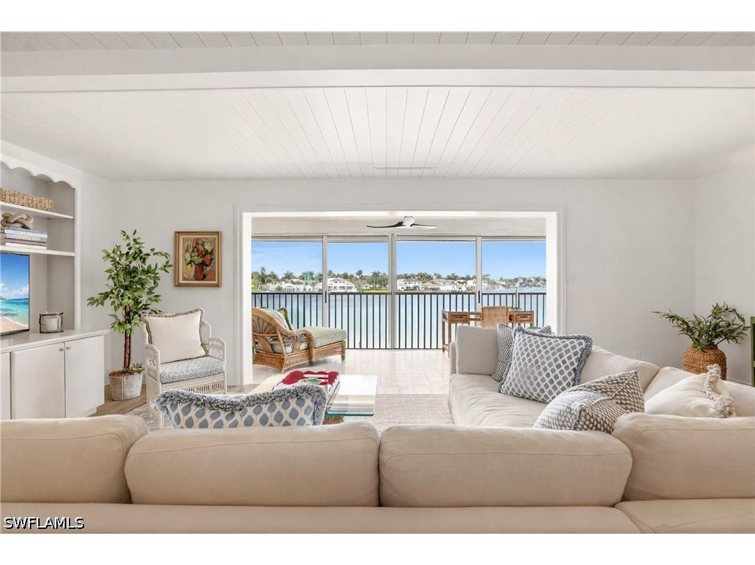 322 Harbour Drive #302D Naples FL 34103 226013641 image1