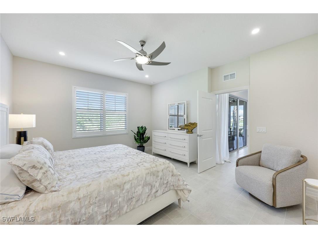 322 Indies Drive W #102 Naples FL 34114 225071390 image8