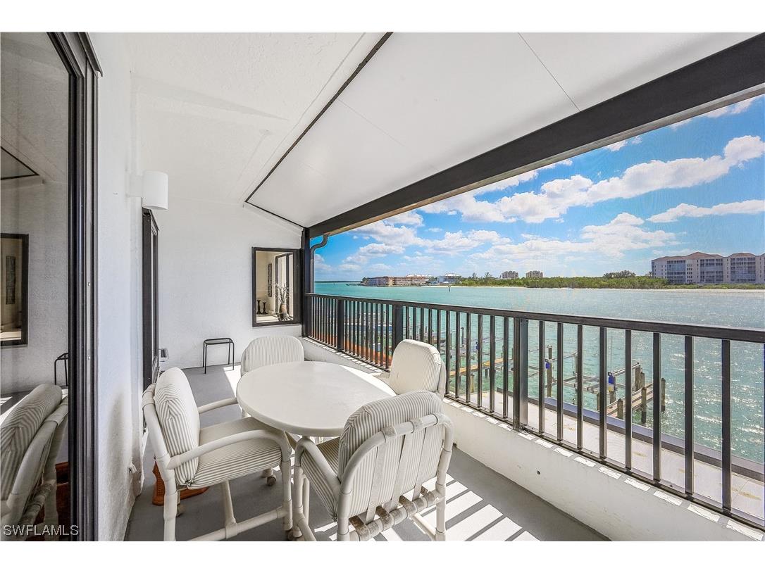 322 La Peninsula Boulevard #322 Naples FL 34113 223071226 image1