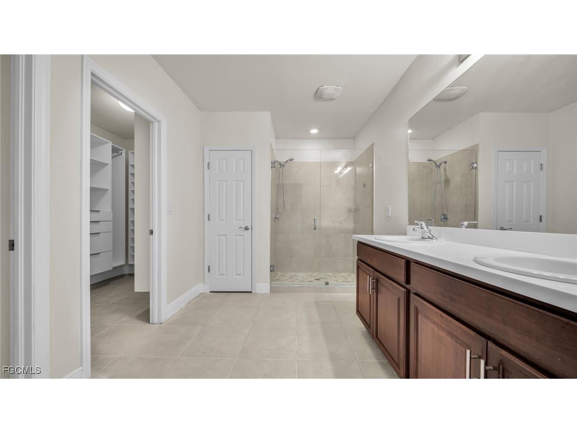 322 NE 20th Terrace Cape Coral FL 33909 2025013211 image10