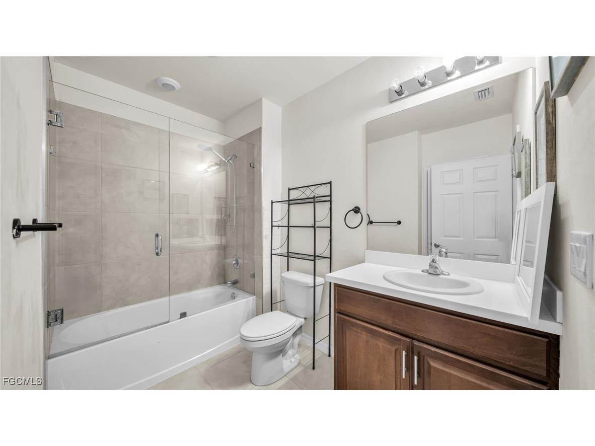 322 NE 20th Terrace Cape Coral FL 33909 2025013211 image11