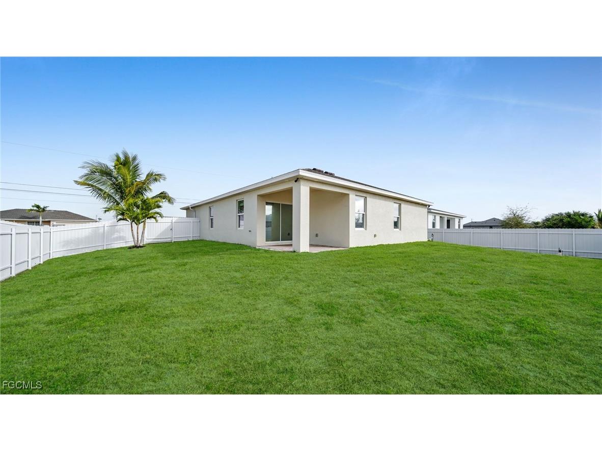 322 NE 20th Terrace Cape Coral FL 33909 2025013211 image12