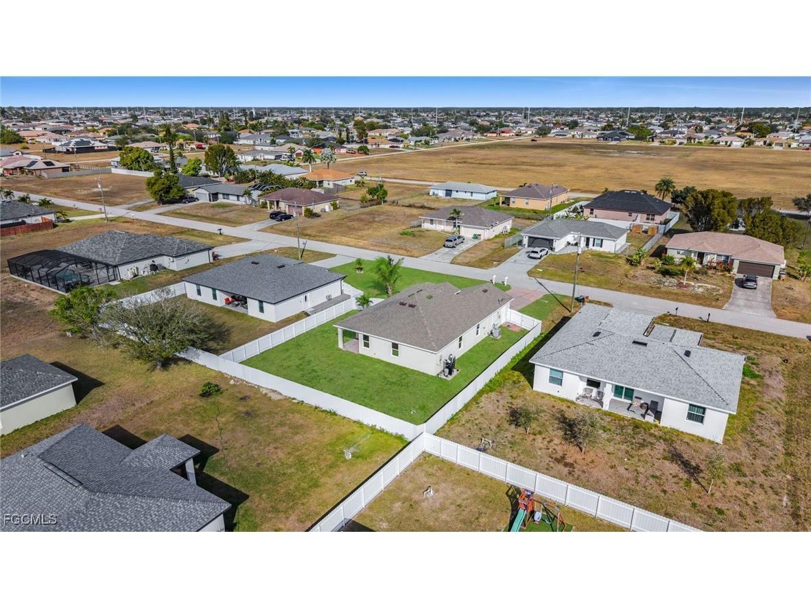 322 NE 20th Terrace Cape Coral FL 33909 2025013211 image14